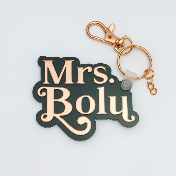 Custom Name Acrylic Keychain – Rose Gold