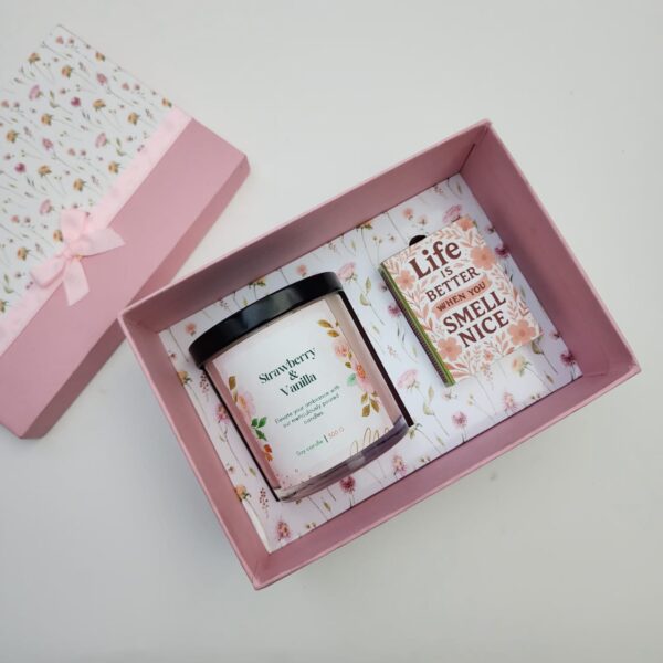 Strawberry & Vanilla Candle Gift Set