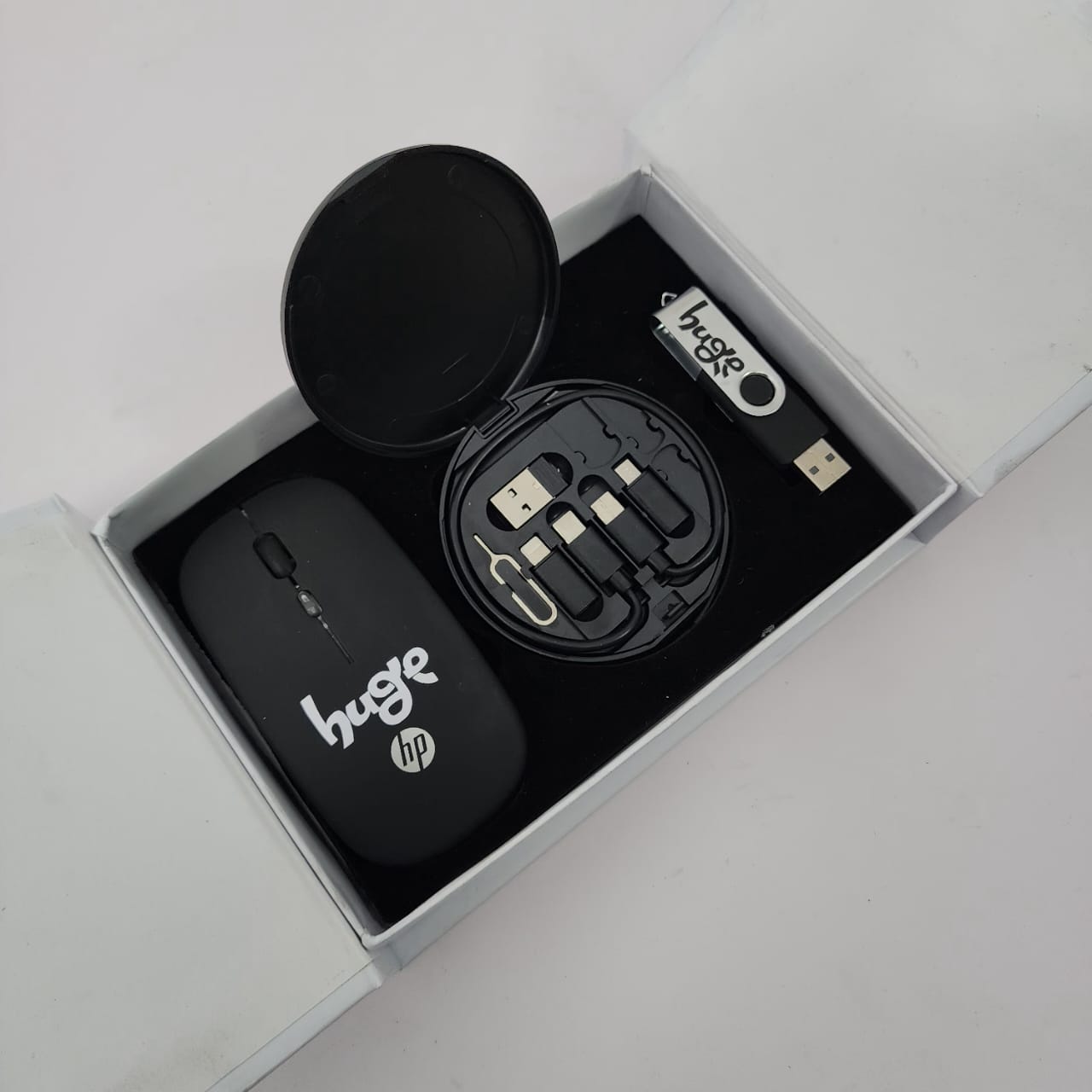 Bluetooth Mouse, Multi-Cable Kit & Flash Drive