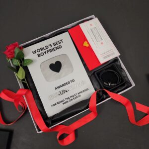 World’s Best Boyfriend Personalized Gift Box